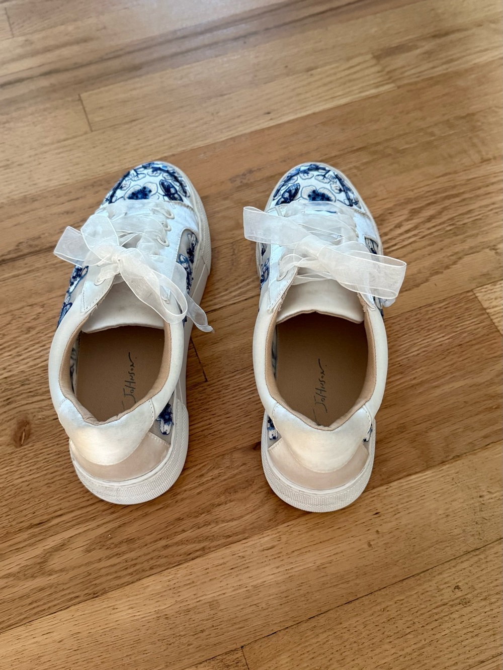 Betsey Johnson White Sneakers with Blue Floral Detail - Picture 4 of 6